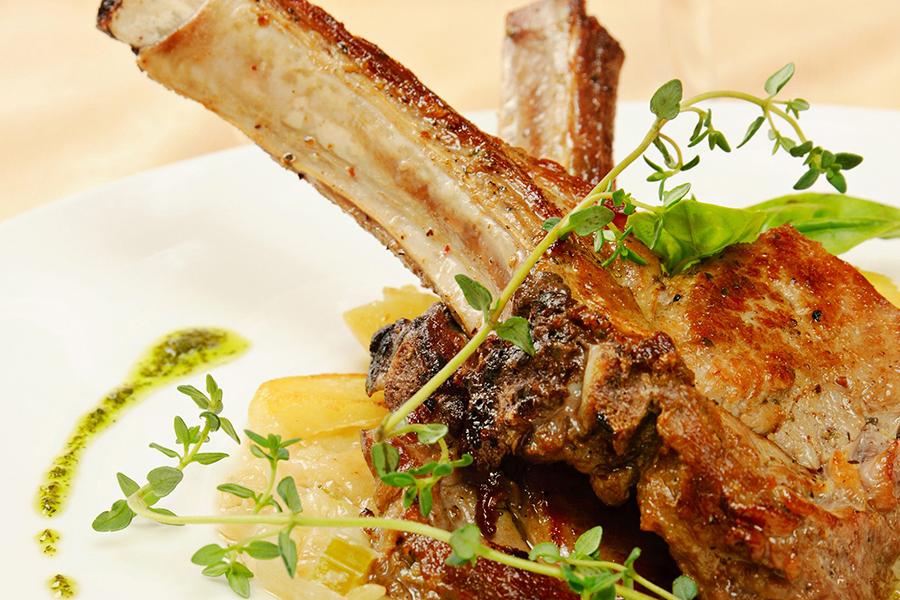 04. BBQ Ribs